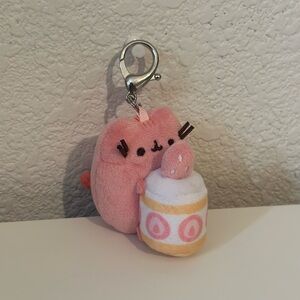 Pusheen pink keychain